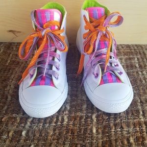 Converse Rubber  size 4 Junior